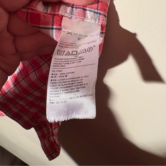 Banana Republic Soft Wash Stand Fit Short Sleeve Button Down - Picture 5 of 6